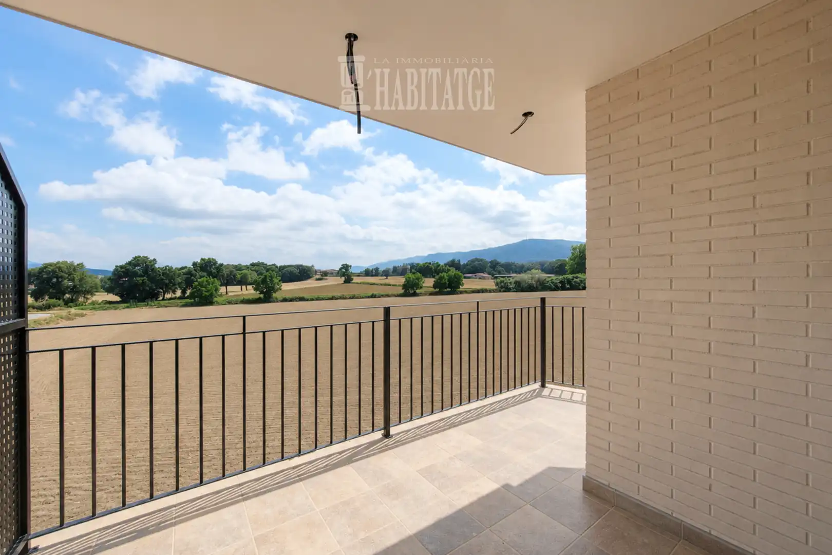 Casa d'obra nova amb terrassa en venda a Carrer Balenyà, imagen 26