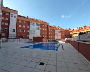 Piscina de Apartament en venda en Villamediana de Iregua amb Terrassa