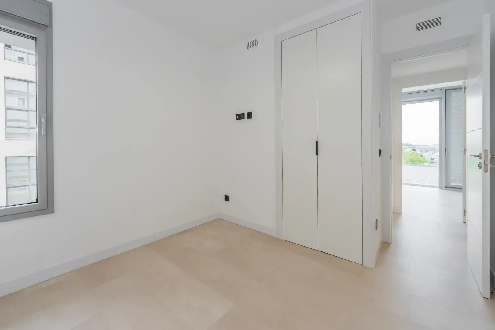 Dúplex con balcón en venta en Paseo de Europa, imagen 26