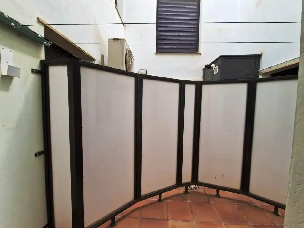 Vista exterior de Pis en venda en Tamarite de Litera amb Calefacció, Terrassa i Balcó