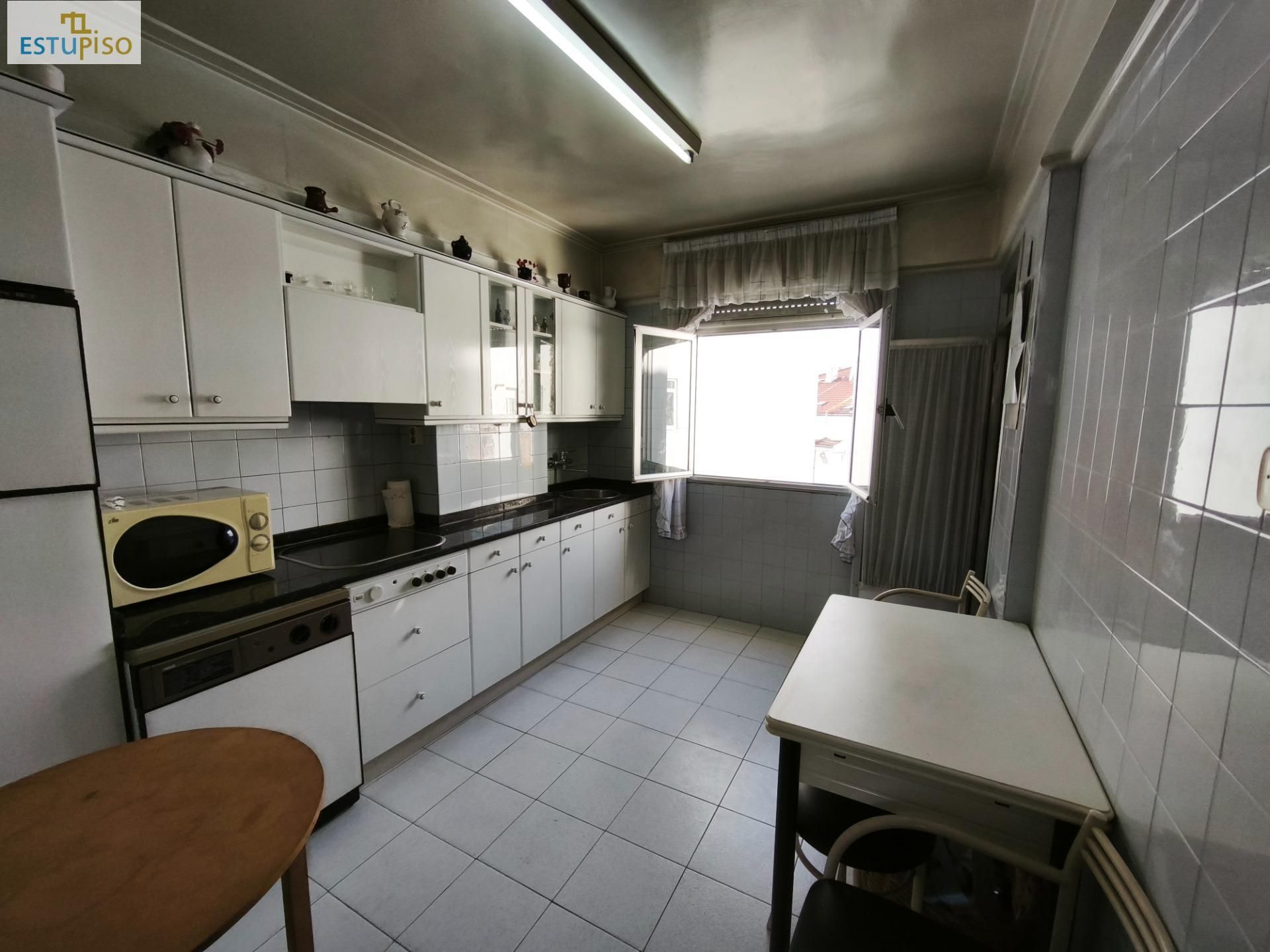 Kitchen of Flat for sale in Vitoria - Gasteiz  with Heating, Terrace and Storage room