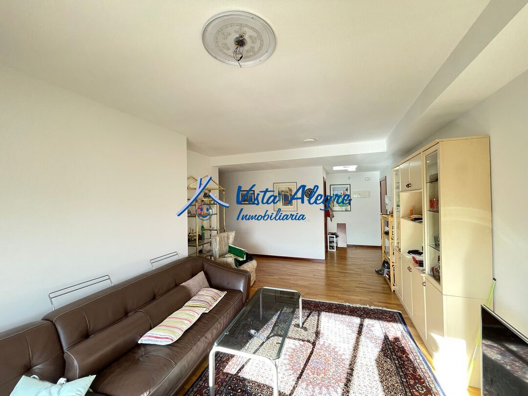 Sala d'estar de Pis en venda en Cirueña amb Calefacció, Jardí privat i Terrassa