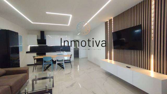 Planta baja en Venta en Calle Alegranza, 182 en Fañabé - Ifonche y Benítez