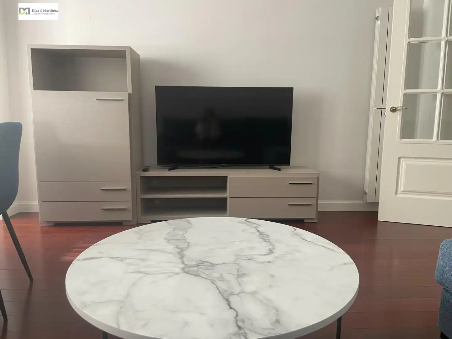 Sala de estar de Piso en venta en León Capital  con Calefacción, Trastero y Amueblado