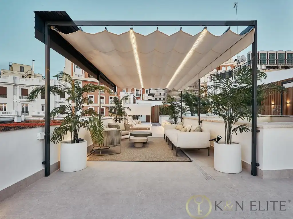 Terrace of Attic for sale in Madrid  with Air Conditioner, Terrace and Swimming Pool
