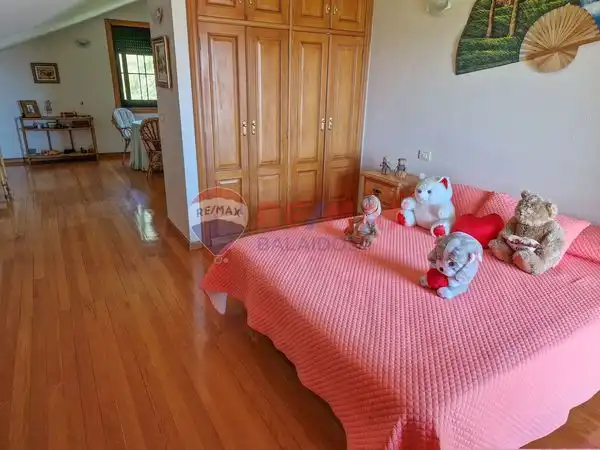 Bedroom of Houses for sale in Moaña  with Heating, Private garden and Parquet flooring