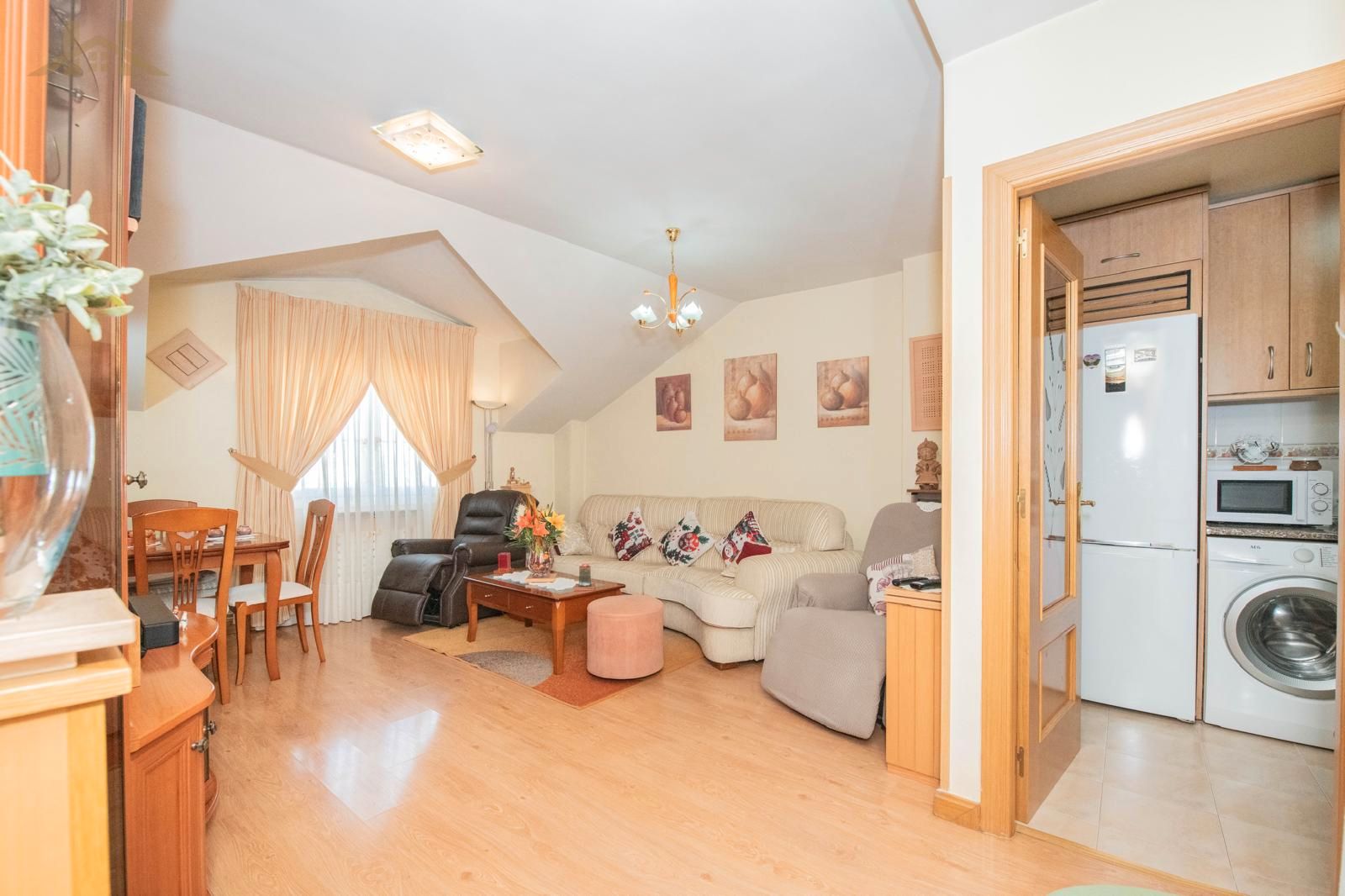 Wohnzimmer von Wohnung zum Verkauf in Yeles mit Klimaanlage, Heizung und Abstellraum