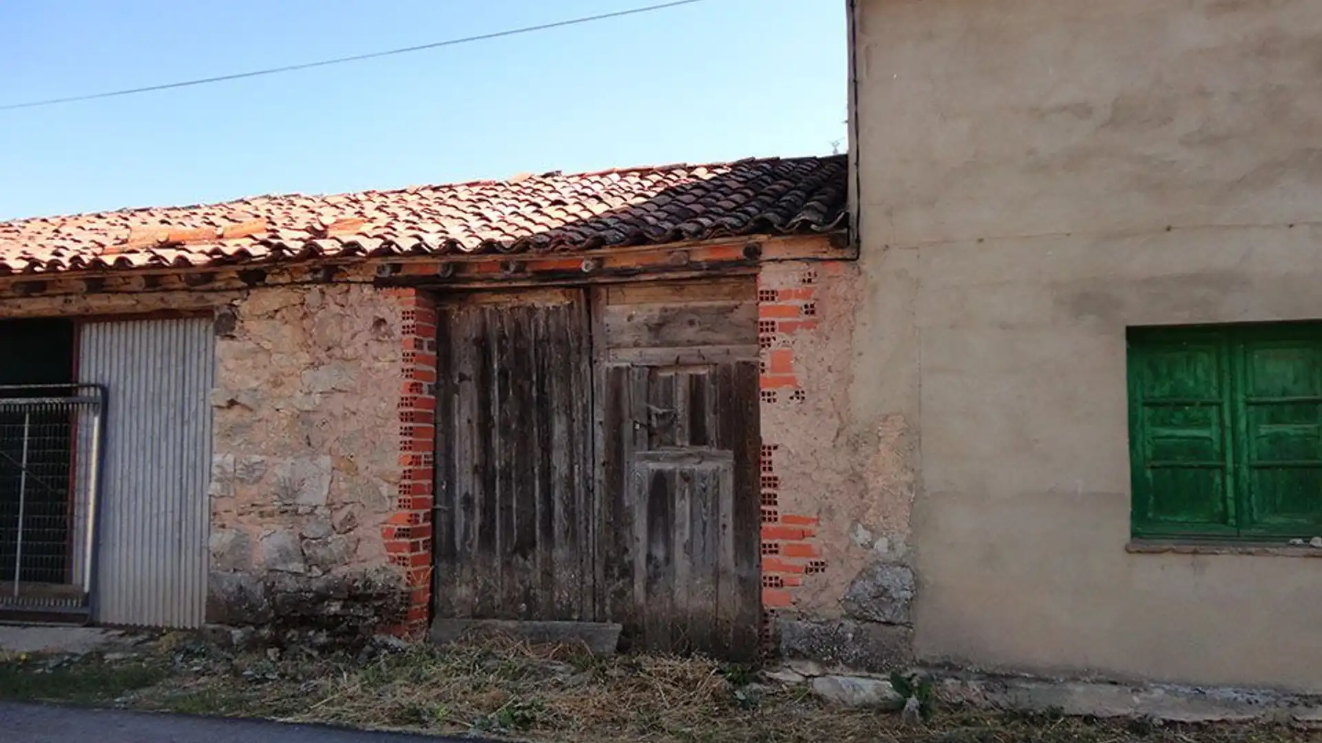 Exterior view of Houses for sale in Hontoria del Pinar  with Private garden