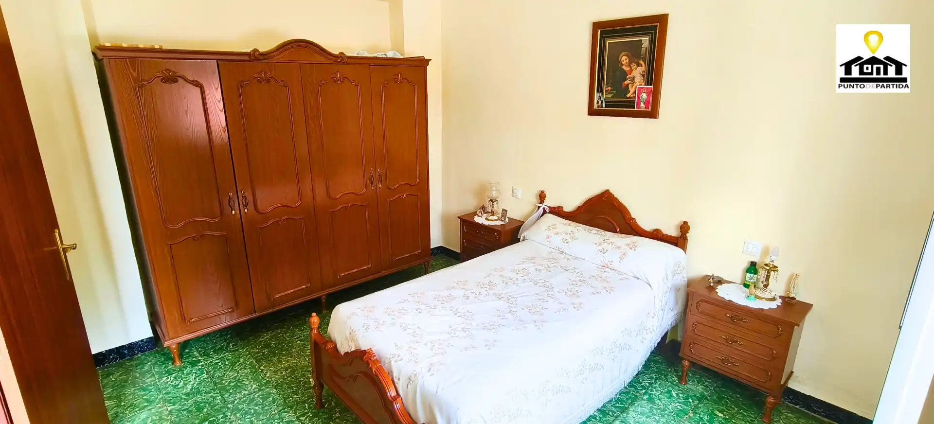 Dormitori de Casa o xalet en venda en La Palma del Condado amb Traster, Moblat i TV