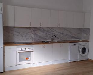 Kitchen of Flat to rent in  Madrid Capital  with Air Conditioner and Washing machine