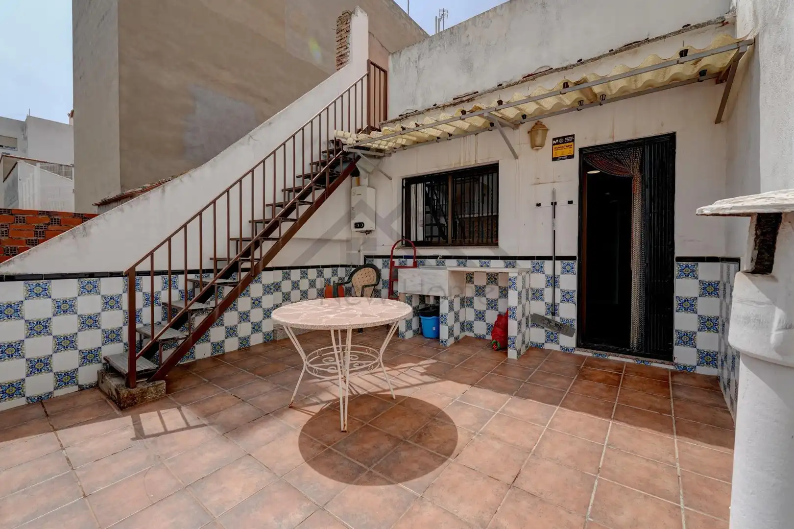 Terrassa de Casa o xalet en venda en La Pobla de Vallbona amb Terrassa i Traster