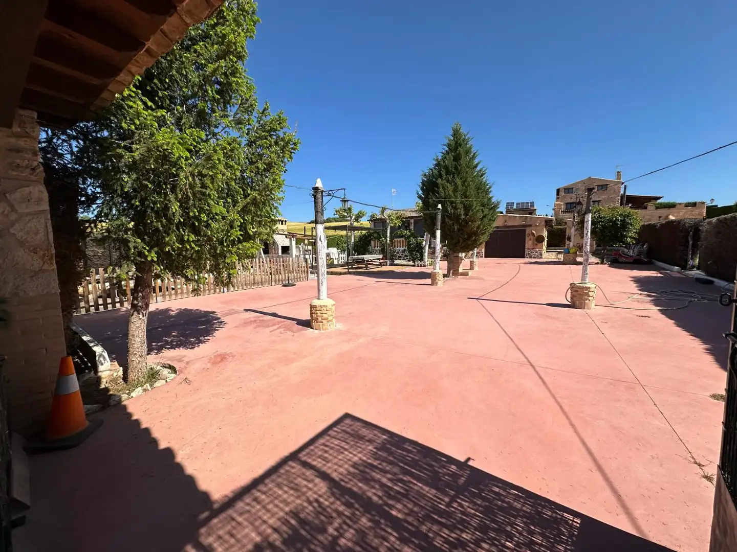 Exterior view of Houses for sale in Villar de Olalla  with Air Conditioner, Heating and Private garden