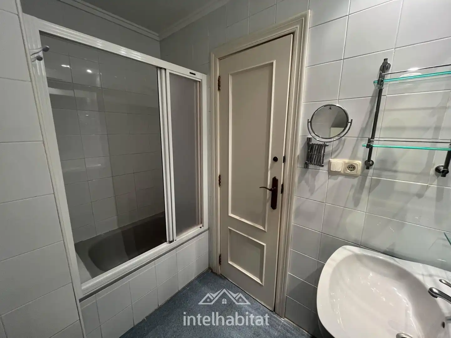 Bathroom of Apartments for rent in Cullera  with Furnished