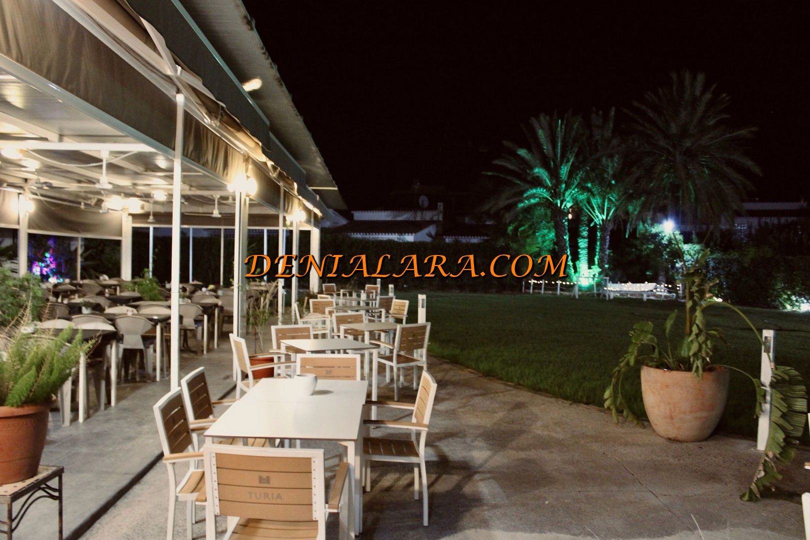 Geschaftsraum miete in Dénia mit Klimaanlage, Heizung und Terrasse