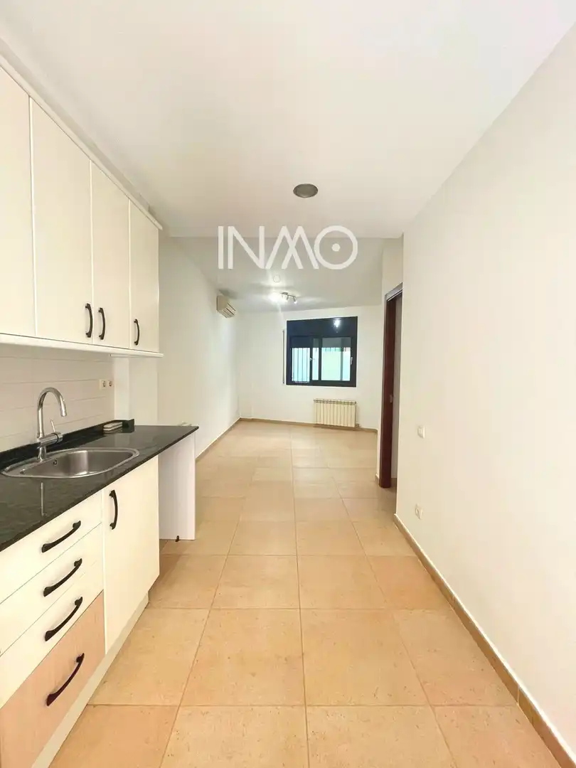 Flat for sale in Rubí  with Air Conditioner, Heating and Terrace