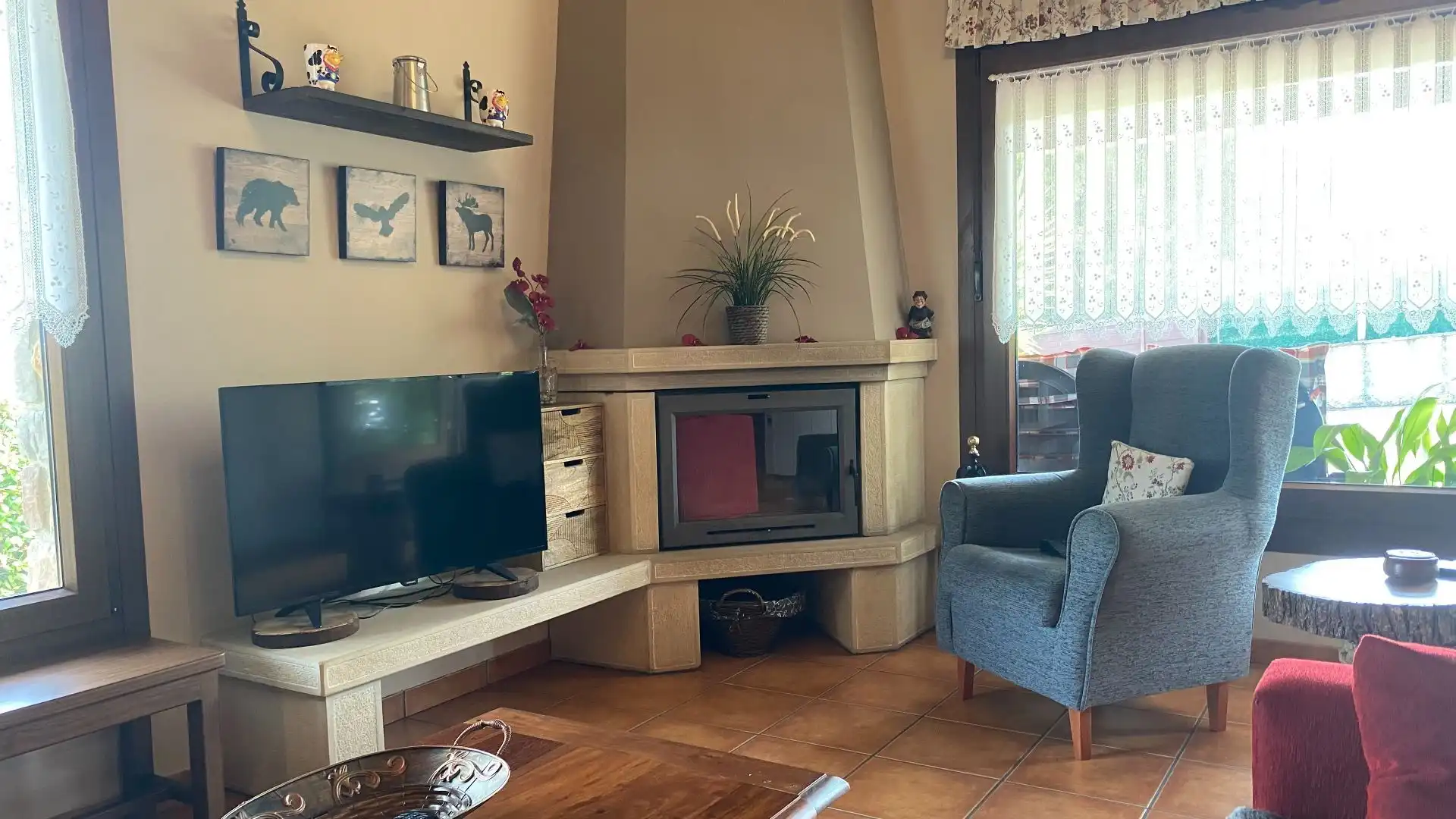 Sala d'estar de Casa o xalet en venda en Parres amb Calefacció, Jardí privat i Traster