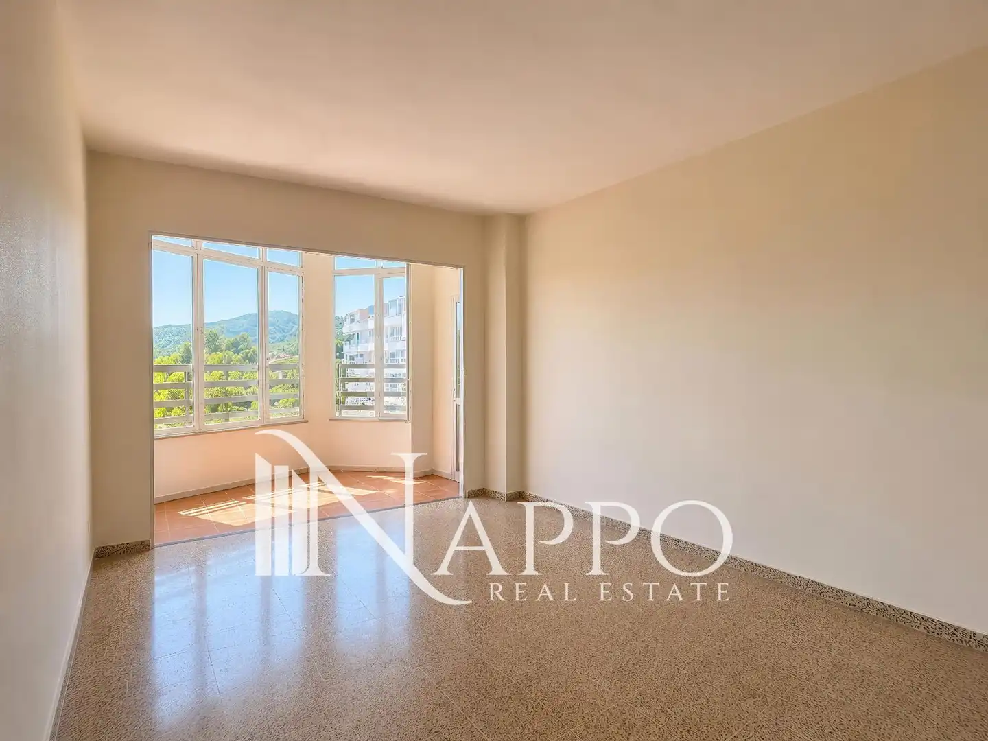 Vista exterior de Piso en venta en Calvià con Aire acondicionado, Terraza y Piscina