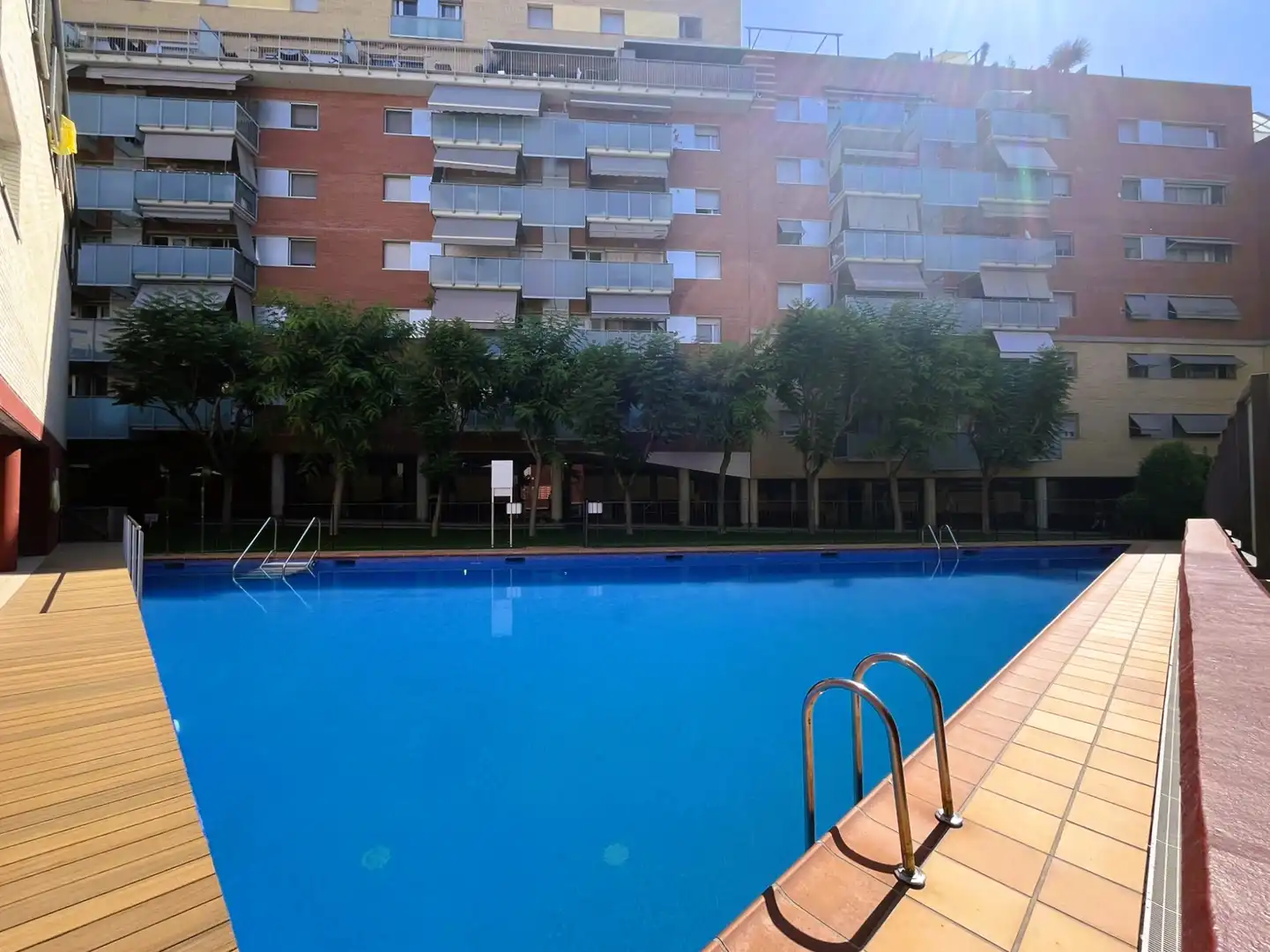 Piscina de Pis en venda en Barcelona amb Aire condicionat, Calefacció i Forn