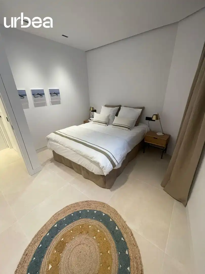 Dormitori de Dúplex en venda en Málaga amb Aire condicionat, Calefacció i Jardí privat