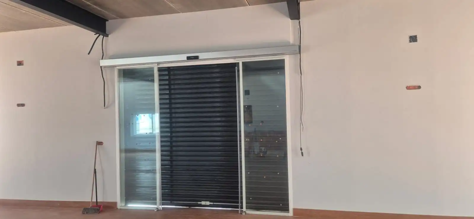 Local de alquiler en Granja de Rocamora con Parquet