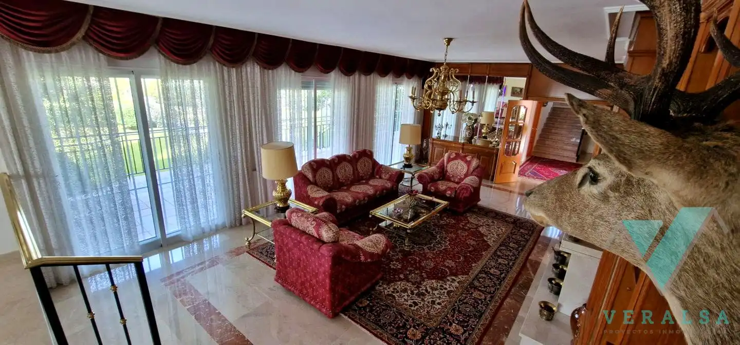 Casa o xalet en venda a Del Bonsái, Prado Norte