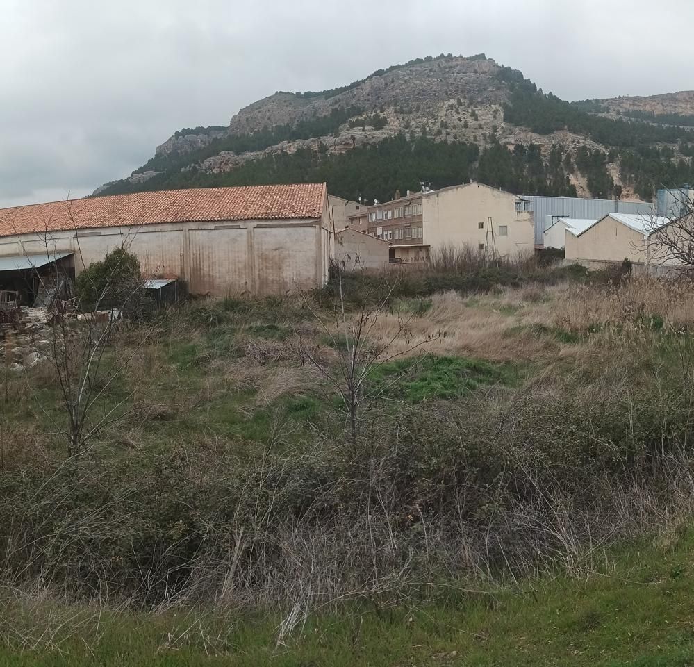 Nau industrial en venda en Alhama de Aragón
