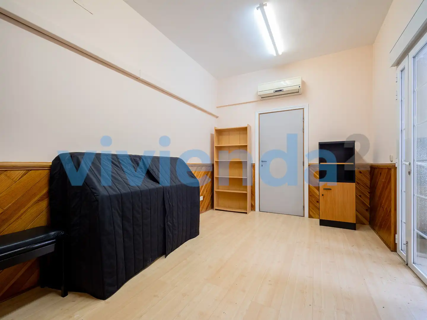 Schlafzimmer von Büro zur Miete in Madrid mit Klimaanlage, Heizung und Terrasse
