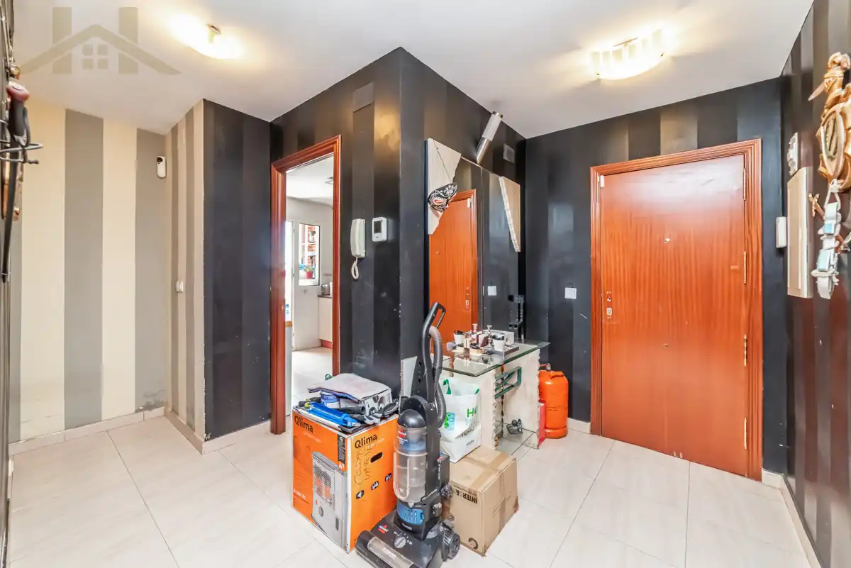 Wohnung zum Verkauf in Seseña mit Klimaanlage, Heizung und Terrasse