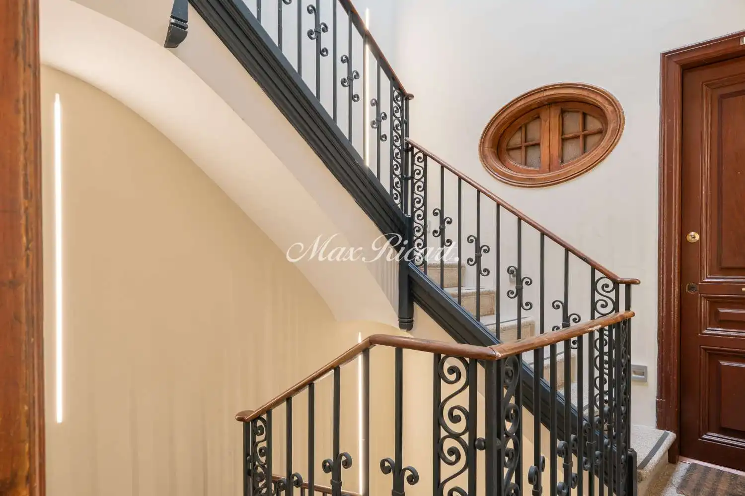 Flat for rent in Barcelona  with Air Conditioner, Heating and Swimming Pool
