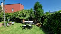 Jardí de Casa o xalet en venda en Pontevedra Capital  amb Jardí privat