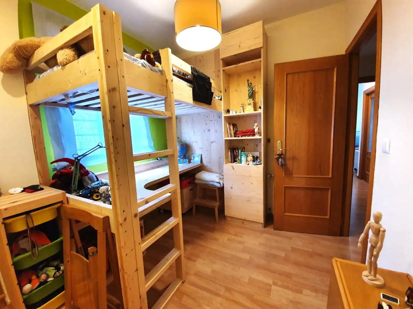 Dormitori de Àtic de lloguer en Riba-roja de Túria amb Aire condicionat, Calefacció i Parquet