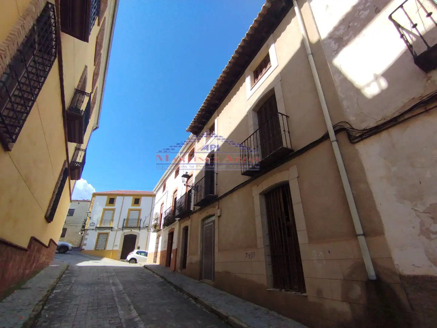 Vista exterior de Casa adosada en venda en Castellar amb Balcó