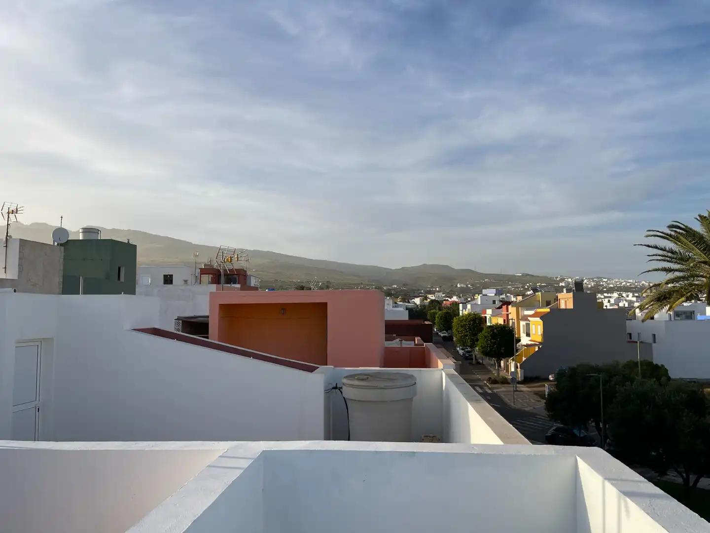 Vista exterior de Casa o chalet en venta en Agüimes con Terraza, Trastero y Balcón