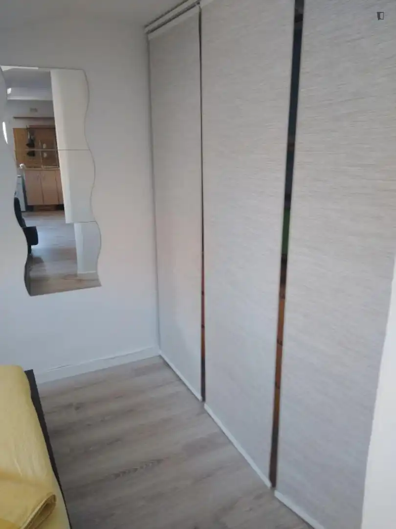 Schlafzimmer von Wohnung zur Miete in Madrid mit Klimaanlage, Möbliert und Waschmaschine
