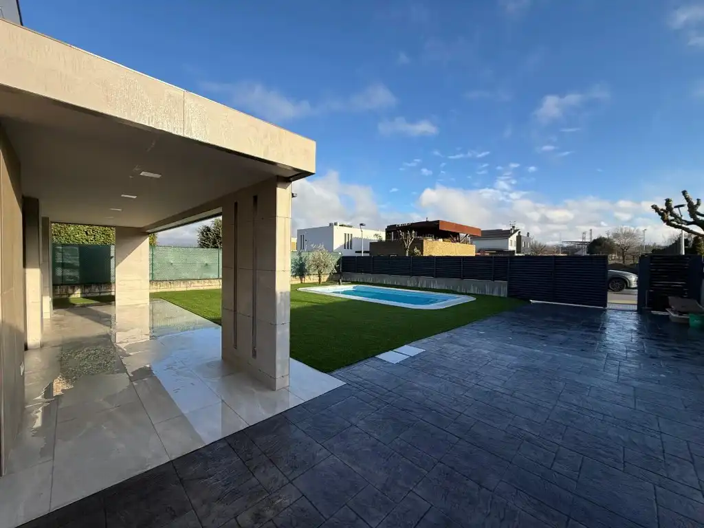 Piscina de Casa o chalet en venta en Gurb