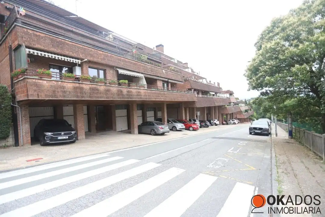 Vista exterior de Pis en venda en Donostia - San Sebastián  amb Calefacció, Terrassa i Traster