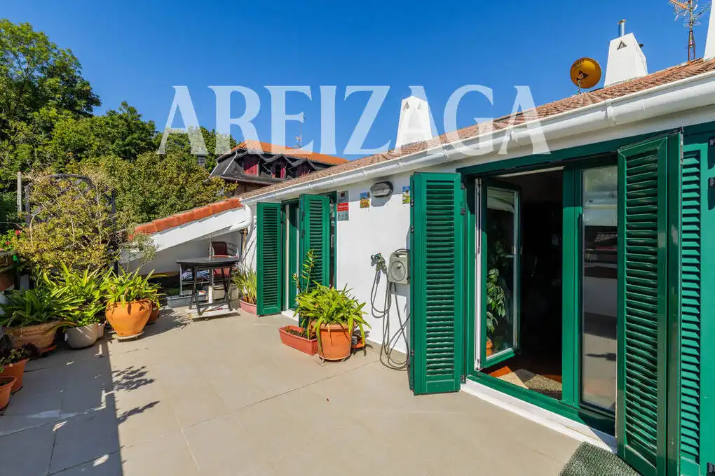 Piso con terraza en venta en Paseo de Ulía, imagen 5
