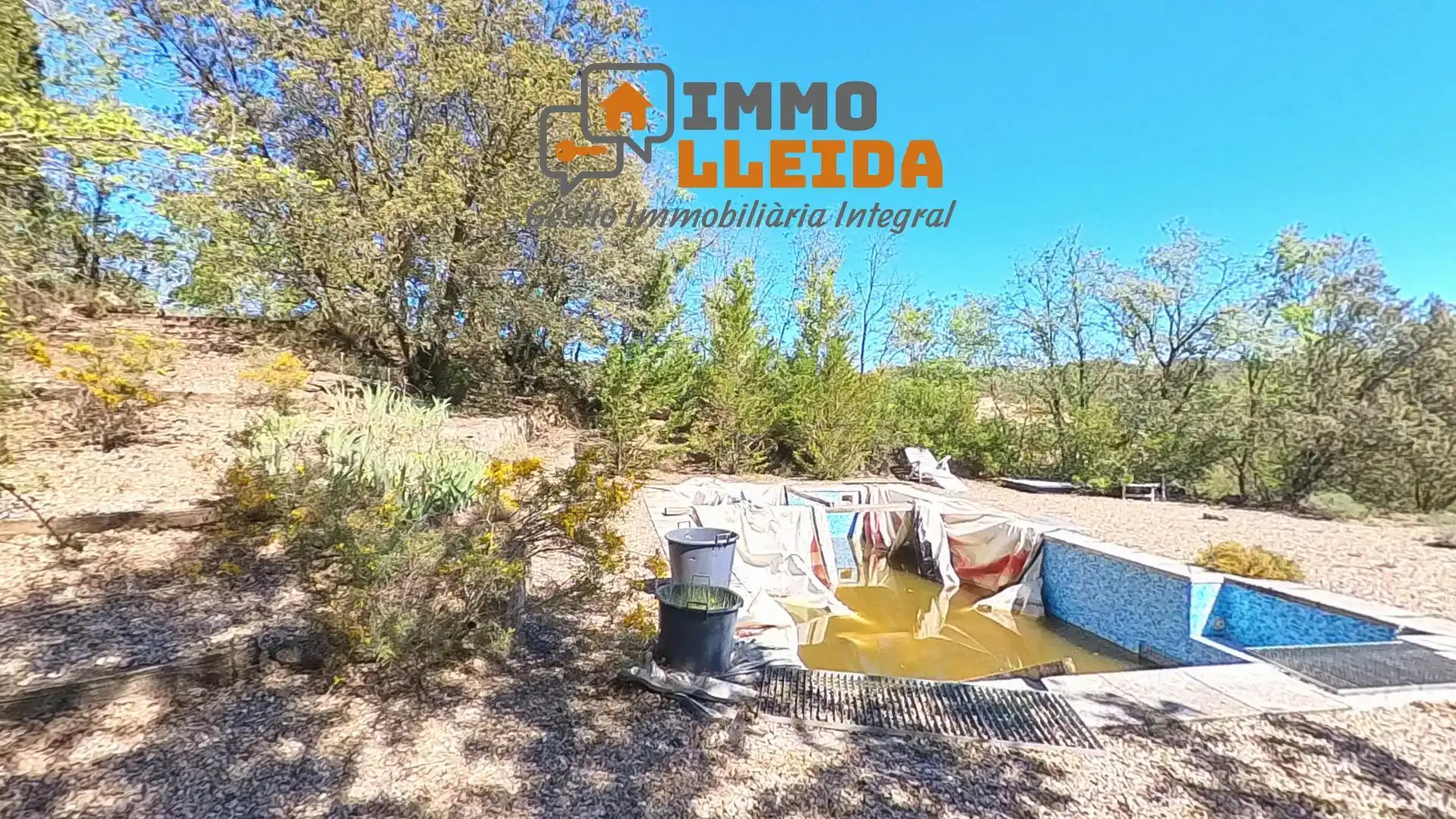 Exterior view of Houses for sale in Pinós  with Heating, Terrace and Storage room