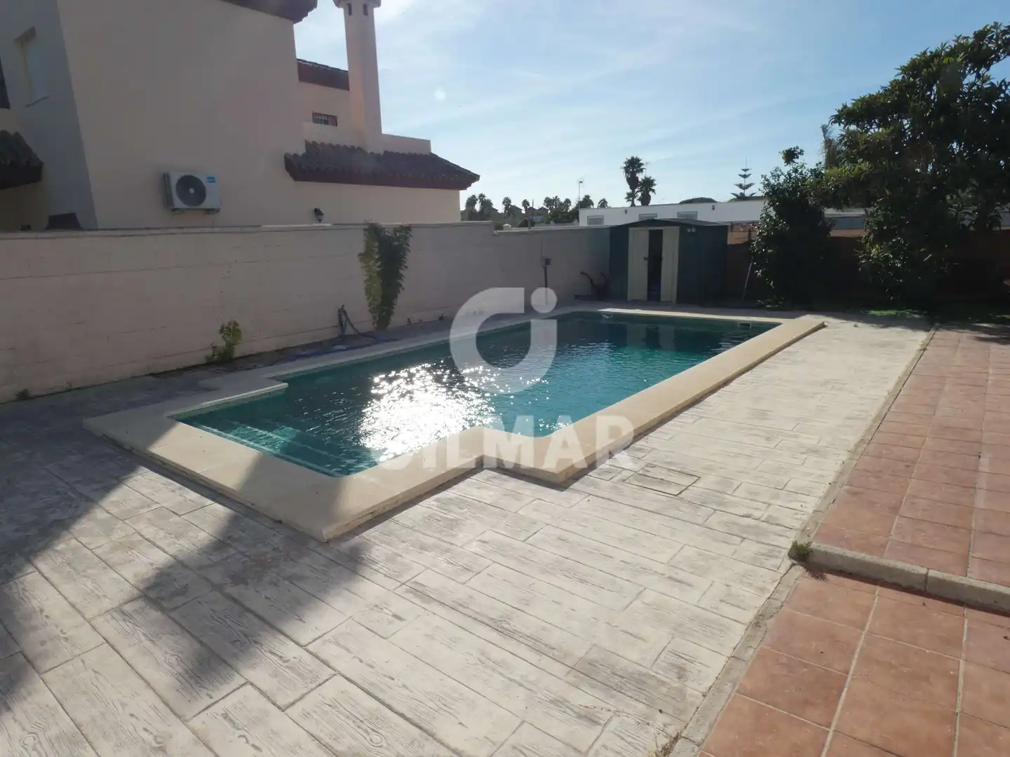 Piscina de Casa o xalet de lloguer en El Puerto de Santa María amb Aire condicionat, Jardí privat i Piscina