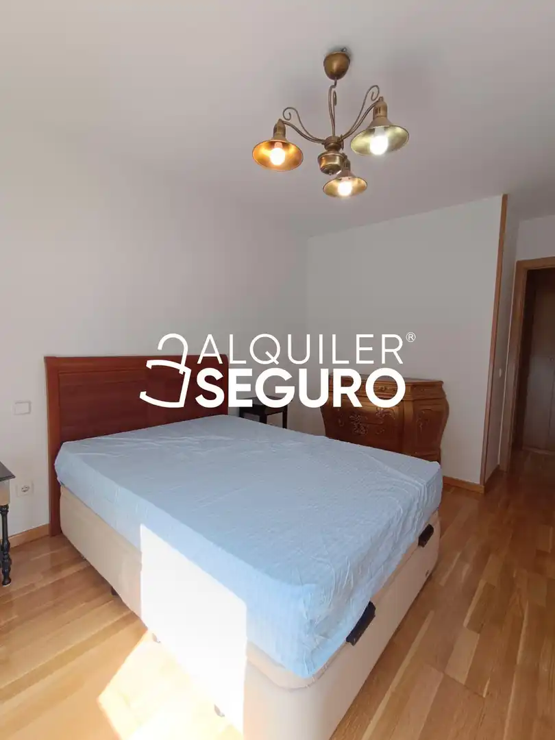Bedroom of Flat for rent in Leganés  with Air Conditioner, Heating and Terrace