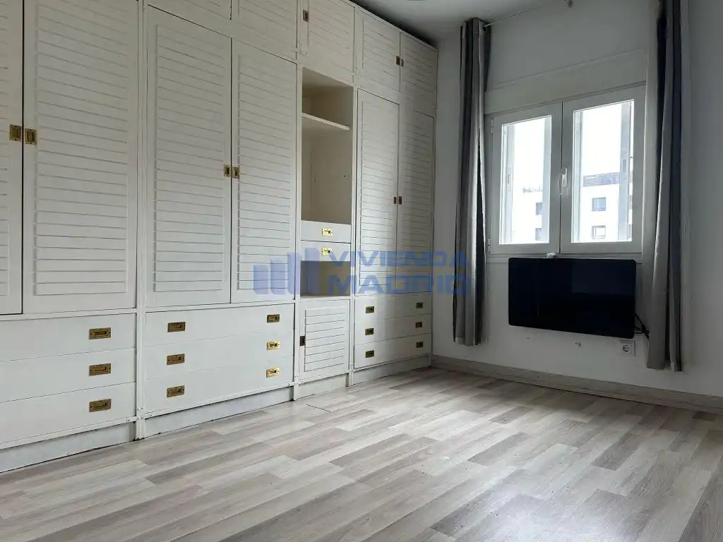 Schlafzimmer von Wohnung zur Miete in Madrid mit Heizung, Terrasse und Abstellraum
