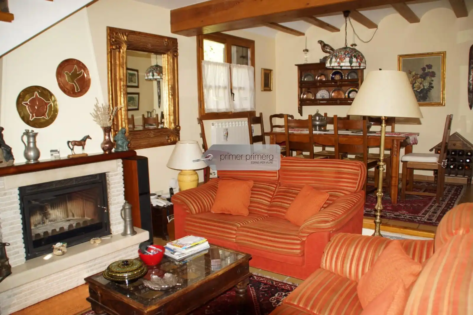 Sala de estar de Casa o chalet en venta en Sahún con Calefacción, Jardín privado y Parquet