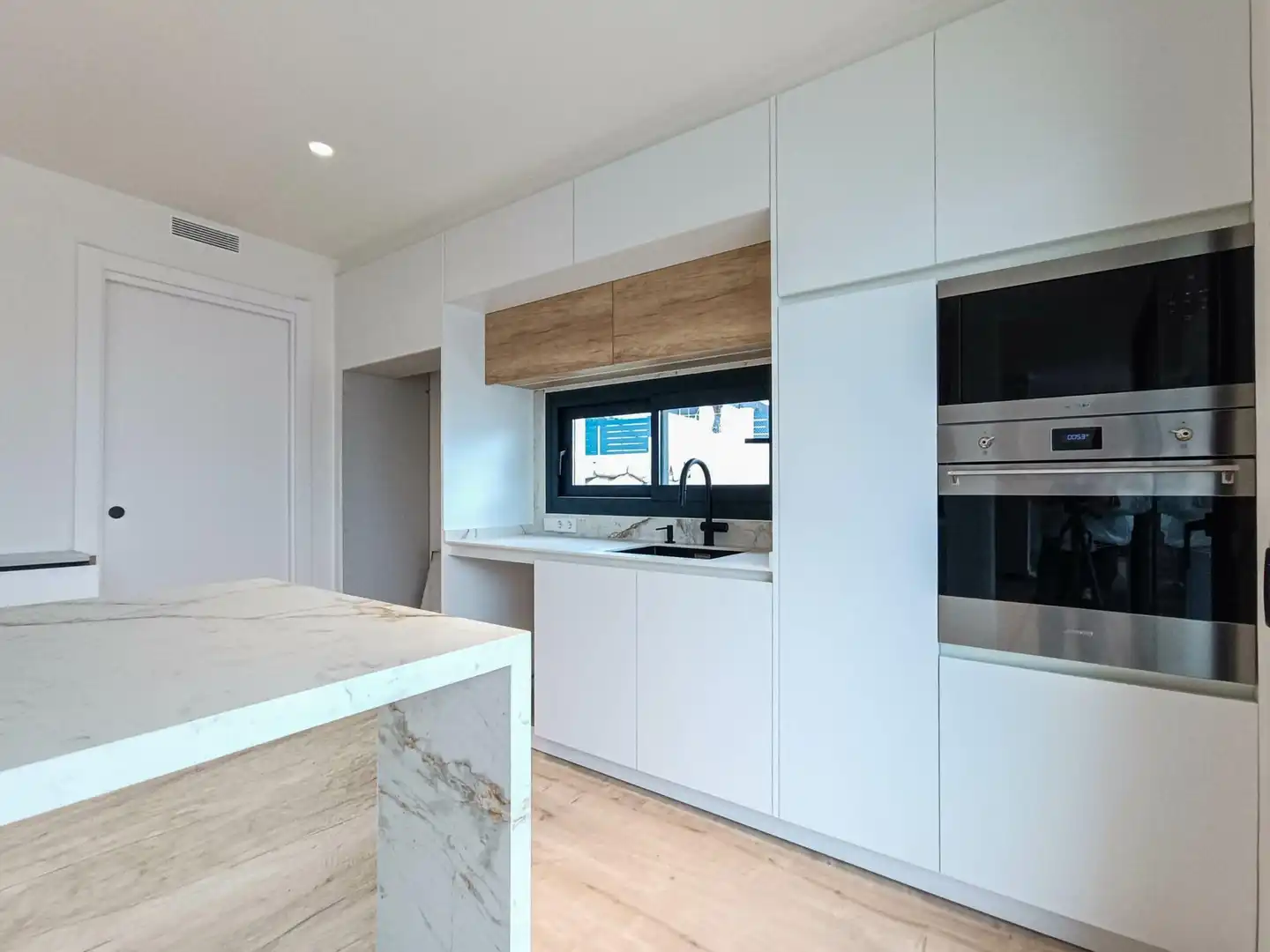 Cocina de Casa o chalet en venta en Sant Quirze del Vallès con Aire acondicionado, Jardín privado y Terraza