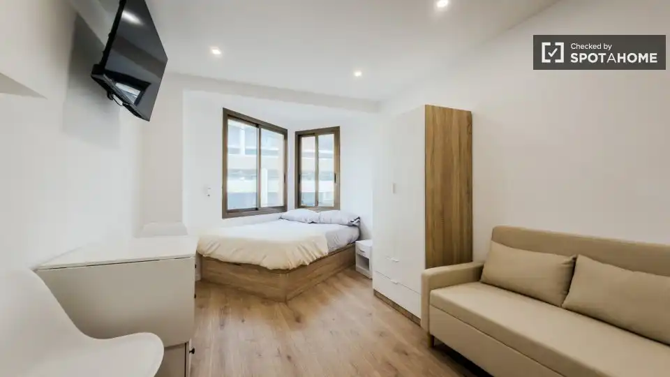 Habitación de Piso de alquiler en Barcelona con Aire acondicionado, Calefacción y Amueblado