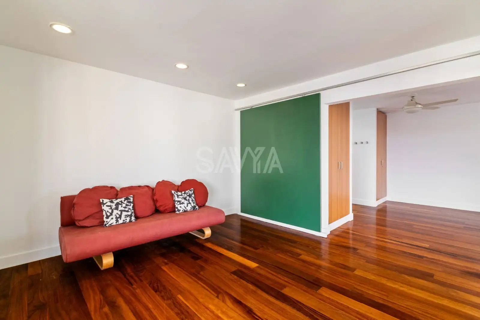 Living room of Office for sale in Barcelona