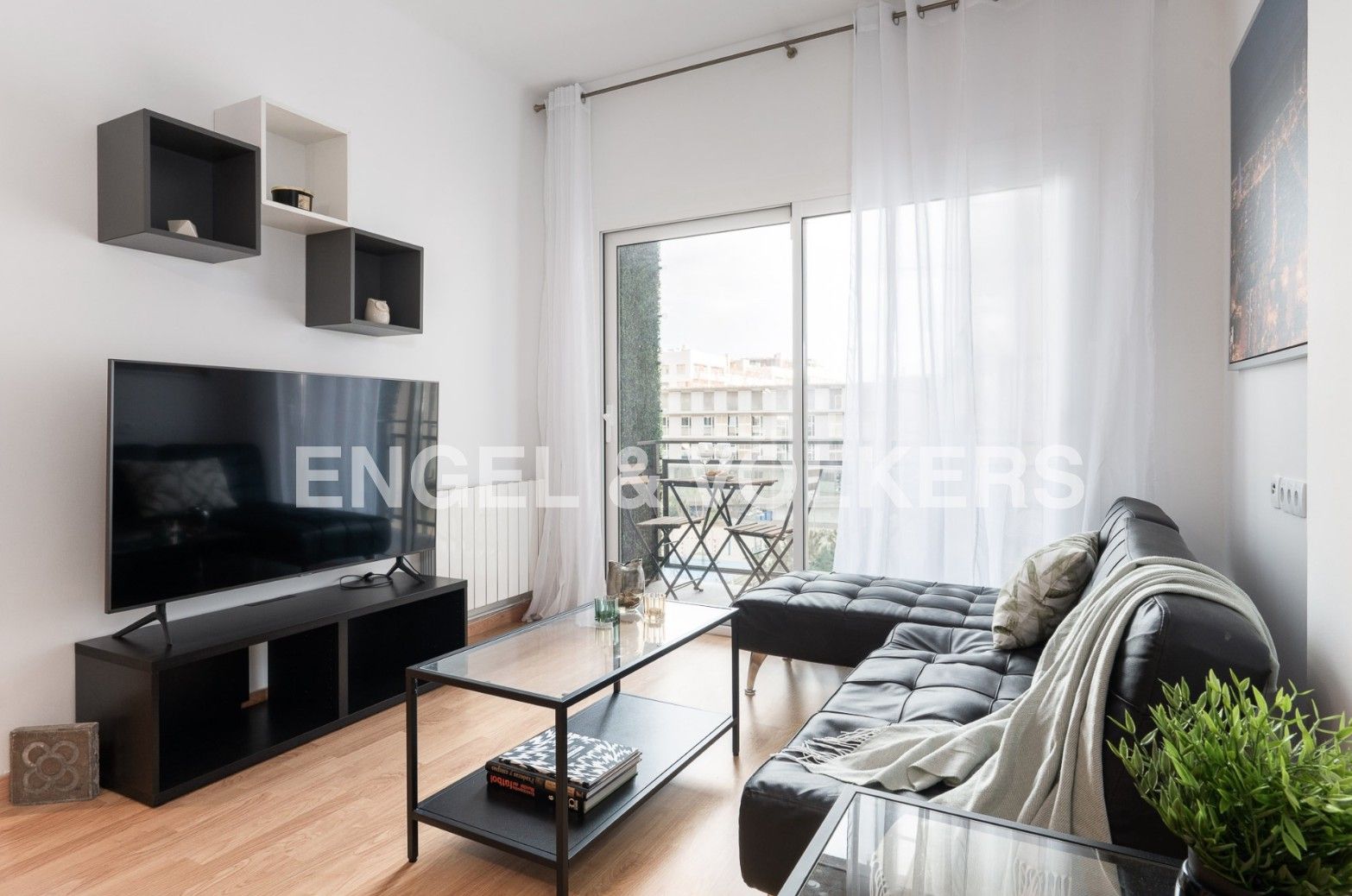 Living room of Apartment to rent in  Barcelona Capital  with Heating, Parquet flooring and Furnished
