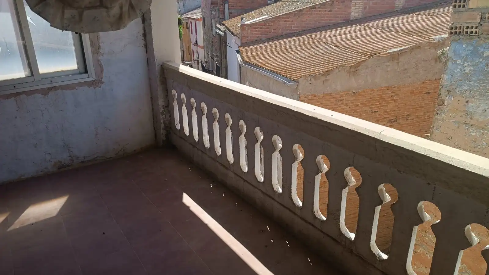 Terrassa de Casa adosada en venda en Flix amb Aire condicionat, Calefacció i Terrassa