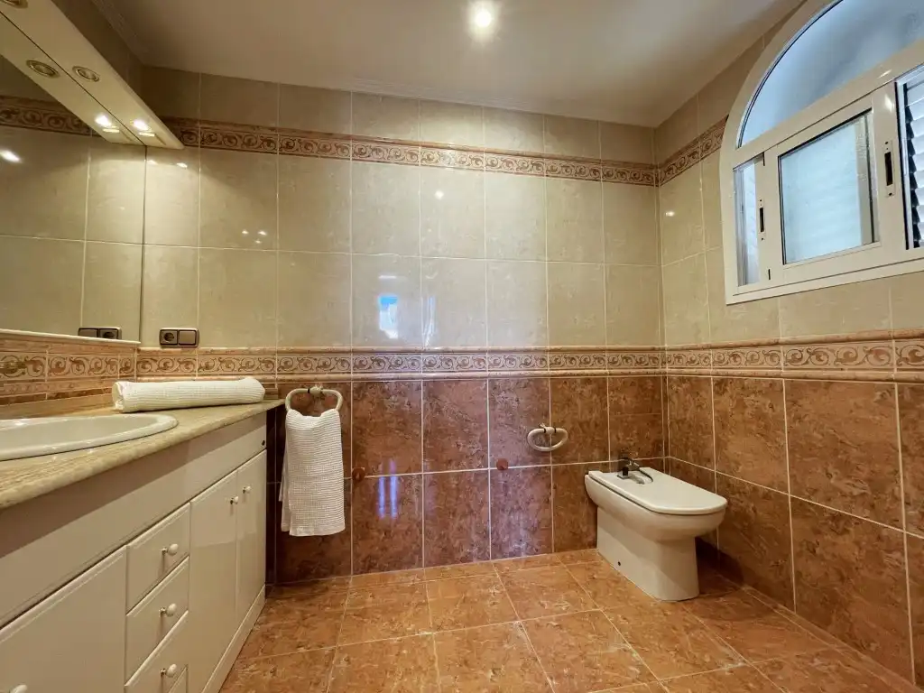 Haus oder Chalet zur Miete in Carrer Vicent Fuentes, Heliópolis