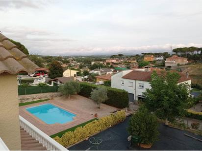 Schwimmbecken von Wohnung zum verkauf in Caldes de Malavella mit Klimaanlage, Terrasse und Schwimmbad