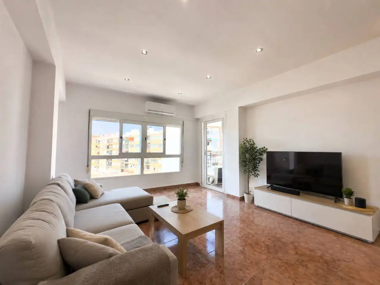 Wohnzimmer von Wohnung zum Verkauf in  Palma de Mallorca mit Klimaanlage, Heizung und Balkon
